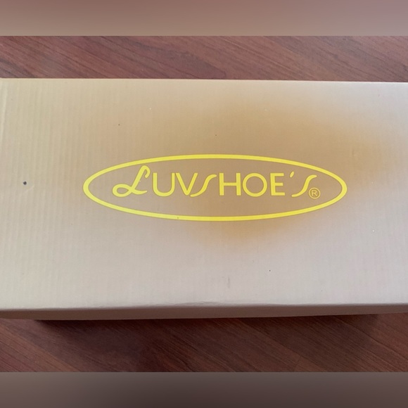 LUVSHOES Women’s Laced Pattern High Heel Black Size 9 (40) - Picture 9 of 9